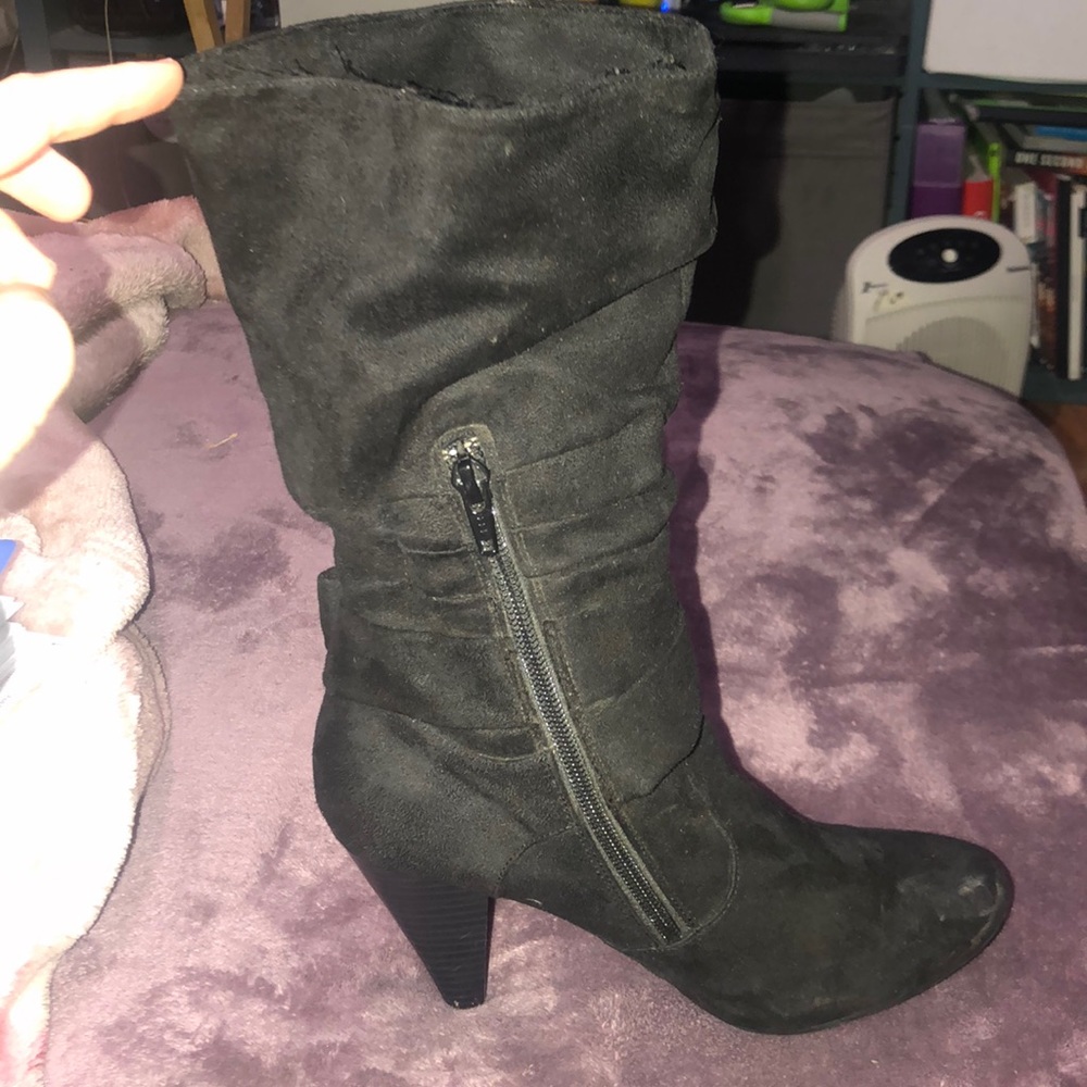 Boots - Picture 3 of 3